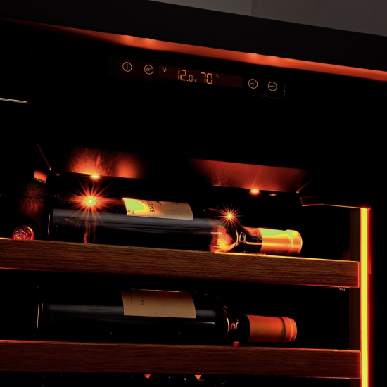 Small wine serving cabinet, multi-temperature, which can be built-in and fluh fitted - Inspiration