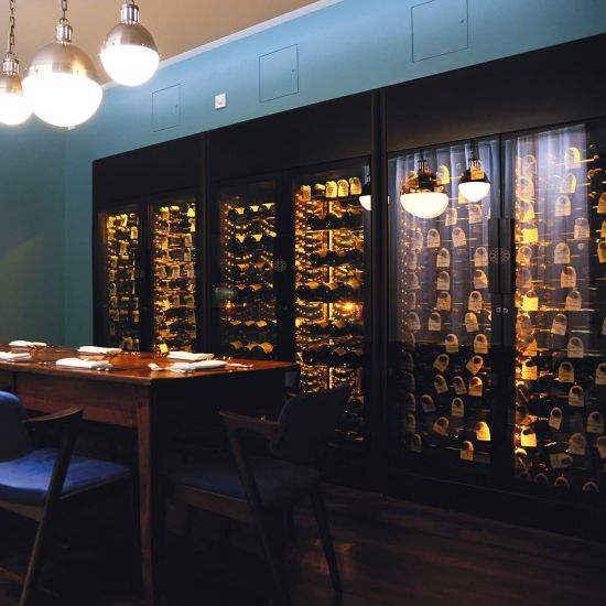 Professional double-door refrigerated wine display cabinet, single temperature, 180 bottles - ShowCave