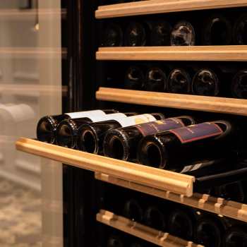 Medium-sized wine maturing cabinet, 1 temperature - Pure