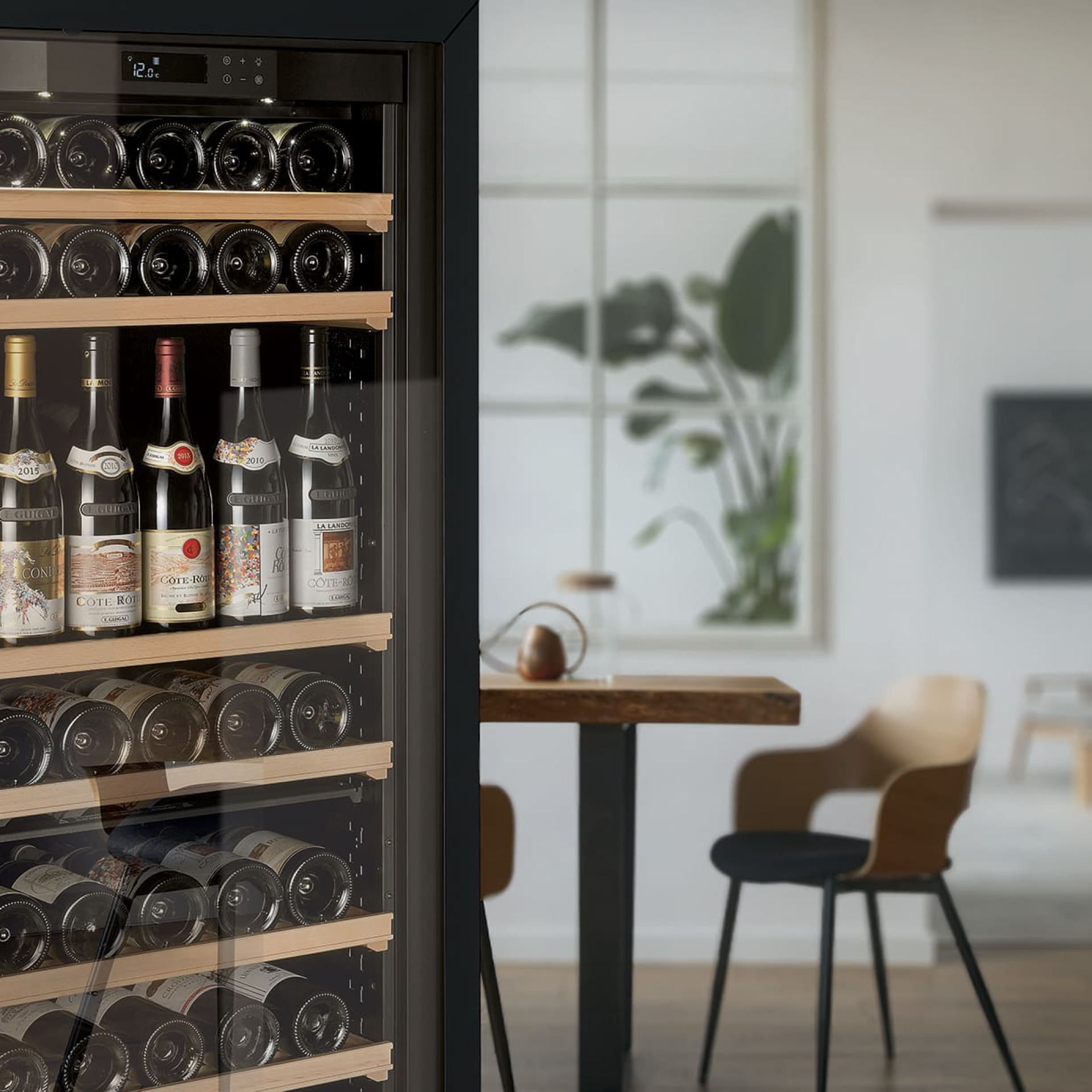 Solid wooden shelves that allow you to change storage mode as you wish: stack, store, display bottles of red, white or rosé wine. Solid wooden shelves that allow you to change storage mode as you wish: stack, store, display bottles of red, white or rosé wine.