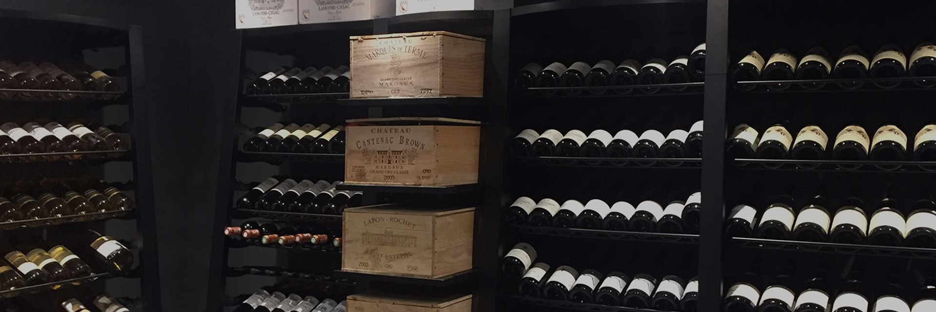 Black steel wine racks for storing wine - Large volume of wine to store - Many bottle storage and display options. modulosteel eurocave Black steel wine racks for storing wine - Large volume of wine to store - Many bottle storage and display options. modulosteel eurocave