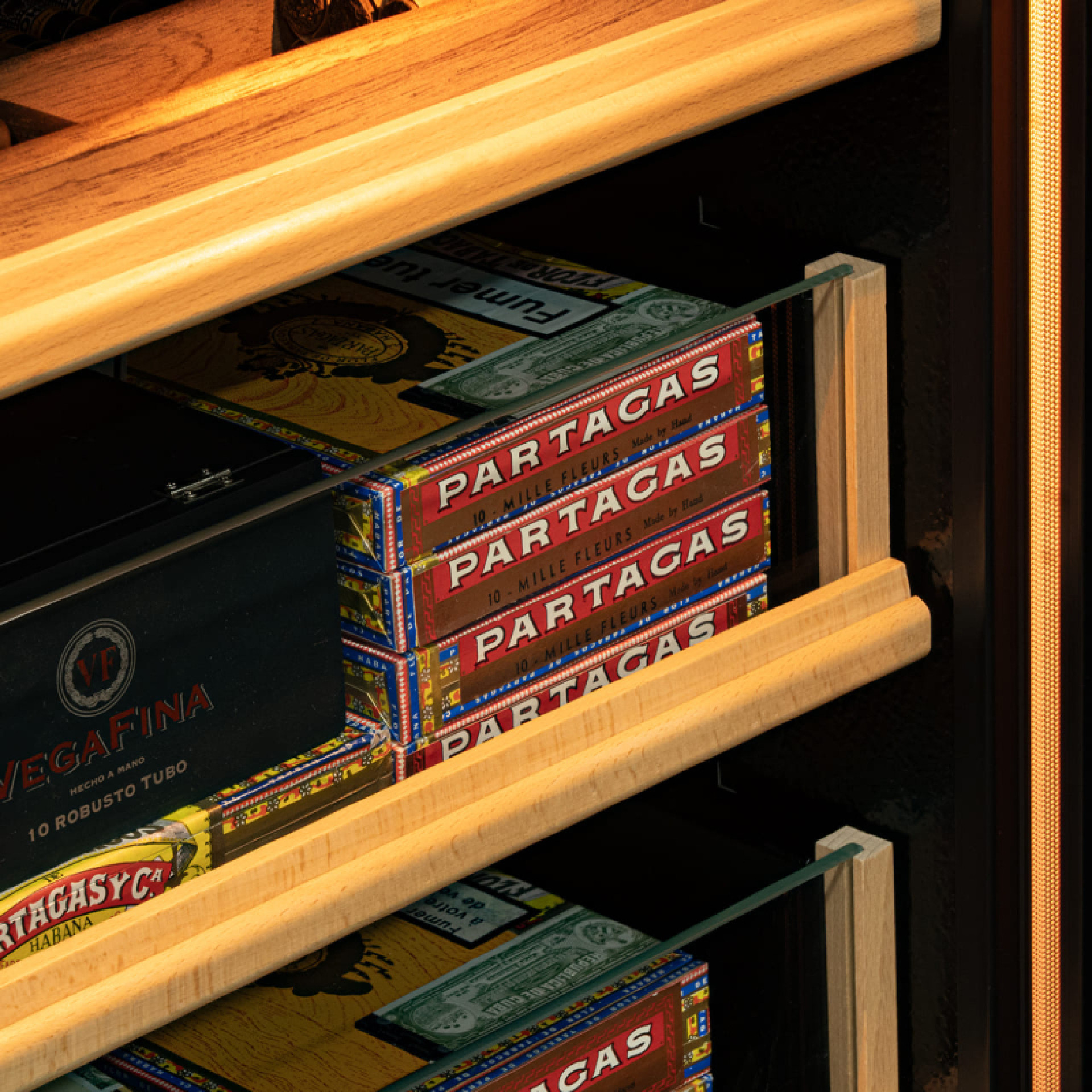 Professional French electric cigar humidor EuroCave EuroCave
