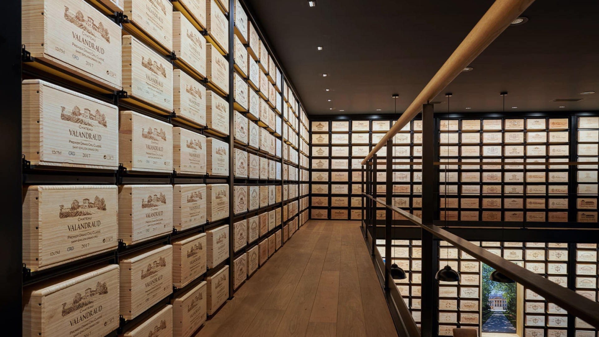 Dream wine cellars - Wine wall created with modular and assembled wine racks to design the perfect wine cellar. Dream wine cellars - Wine wall created with modular and assembled wine racks to design the perfect wine cellar.
