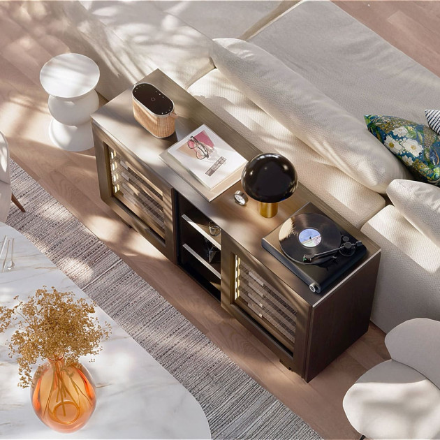 No compromise between the sophistication of your interior design and the practicality of having your wine always to hand in your living room, ready to serve.