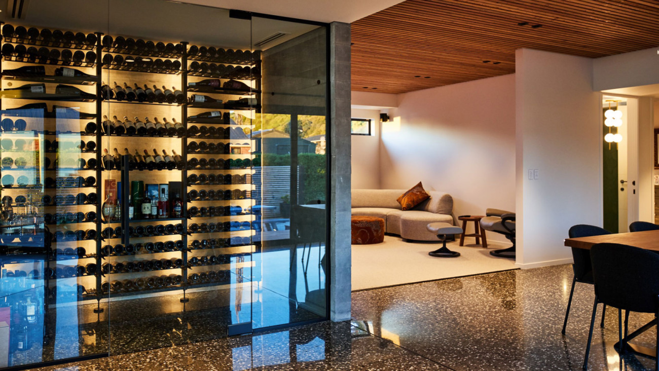Climate-controlled wine display – Interior design arrangement of the home – Modulo-X Climate-controlled wine display – Interior design arrangement of the home – Modulo-X