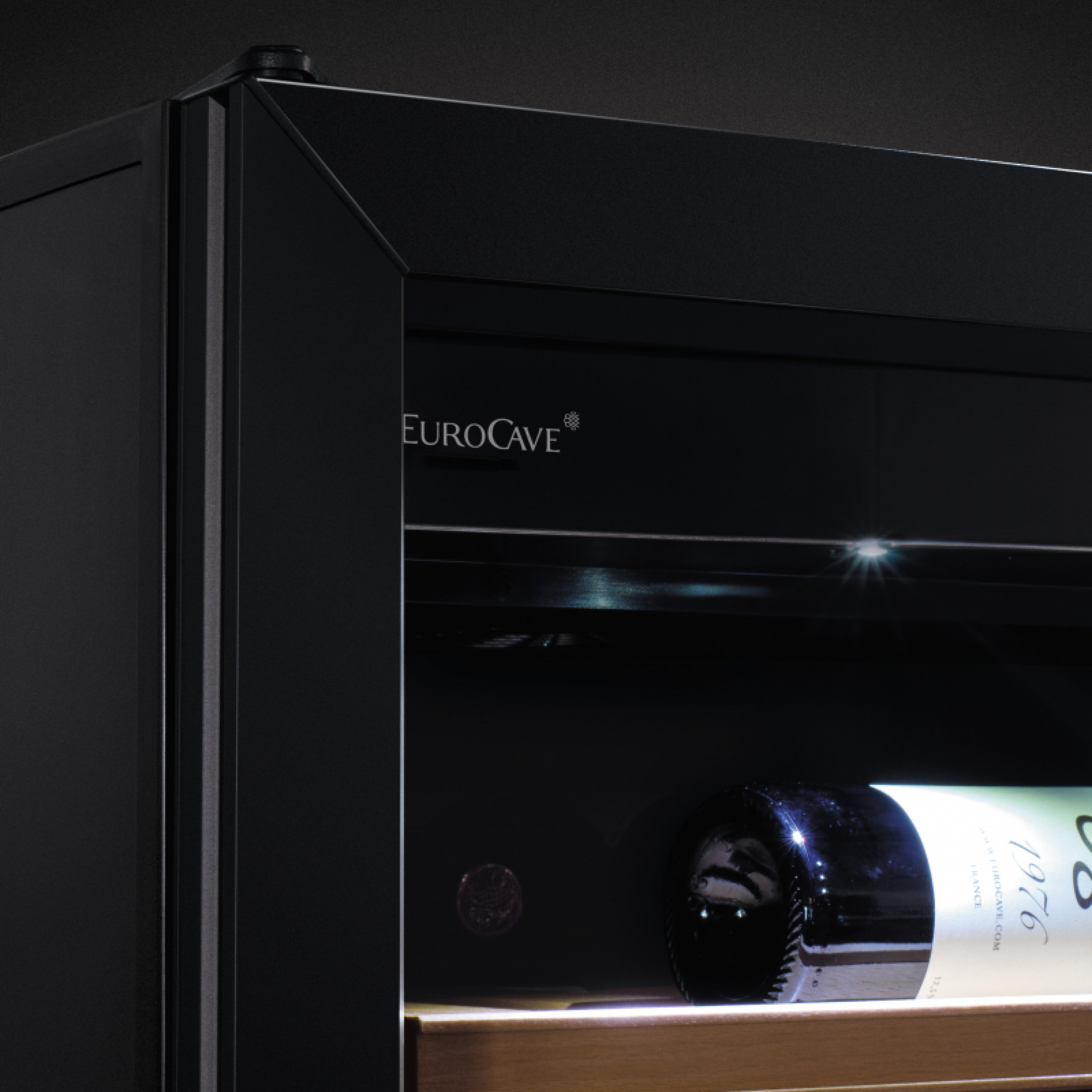 Glass wine cellar La Première collection EuroCave EuroCave